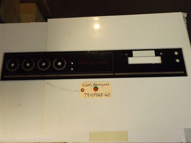 Magic Chef STOVE 7910P068-60 Glass, Backguard good cond. few small marks used Magic Chef STOVE 7910P068-60 Glass, Backguard good cond. few small marks used